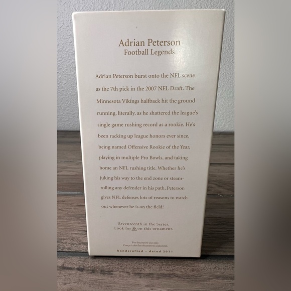 Hallmark NEW 2011 NFL Football Legends Adrian Peterson 17th Christmas Ornament - Picture 9 of 10